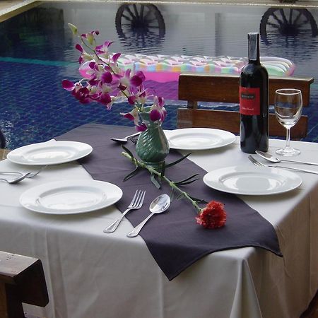 Karon Pool Hotel Ngoại thất bức ảnh